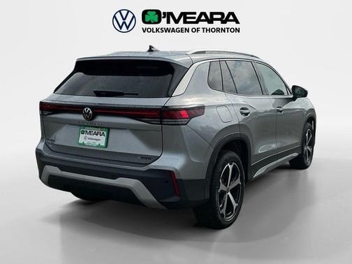 Pyrite Silver Metallic 2026 Volkswagen Tiguan 2.0T SE