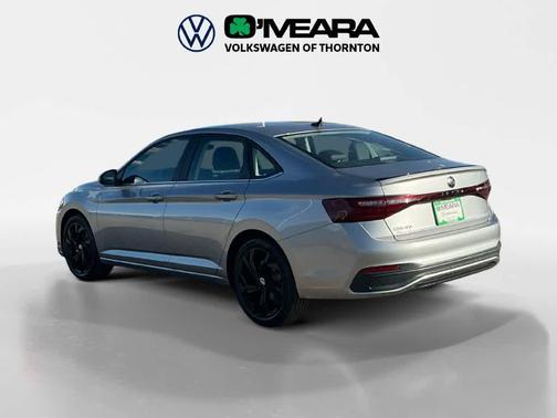 Pyrite Silver Metallic 2027 Volkswagen Jetta 1.4T SE