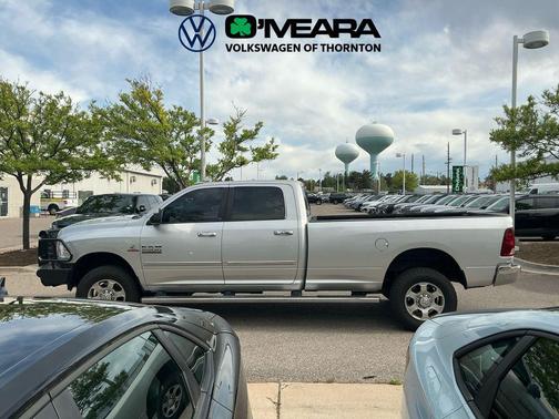 Bright Silver Metallic Clearcoat 2017 RAM 2500 Big Horn Crew Cab 4x4 8' Box