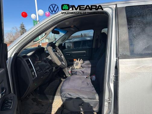 2017 RAM 2500 Big Horn Crew Cab 4x4 8' Box