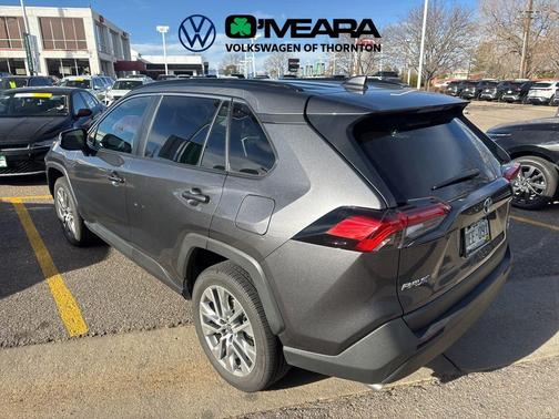 2022 Toyota RAV4 XLE Premium