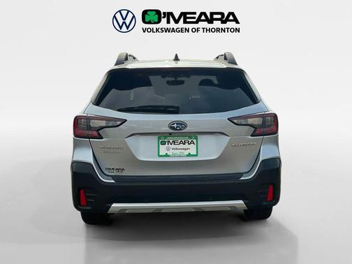 Ice Silver Metallic 2022 Subaru Outback Limited