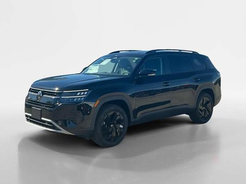 Deep Black Pearl 2027 Volkswagen Atlas SE w/Technology
