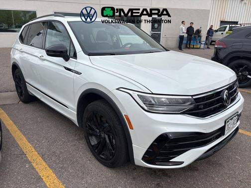 Opal White Pearl 2024 Volkswagen Tiguan 2.0T SE R-Line Black 4MOTION