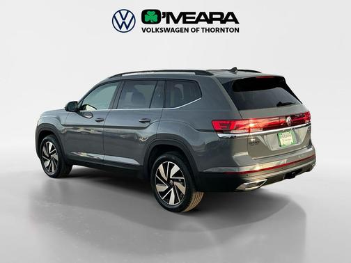 Pure Gray 2026 Volkswagen Atlas 2.0T SE w/Technology 4MOTION