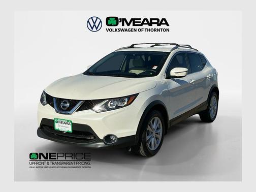 Pearl White 2017 Nissan Rogue Sport SV