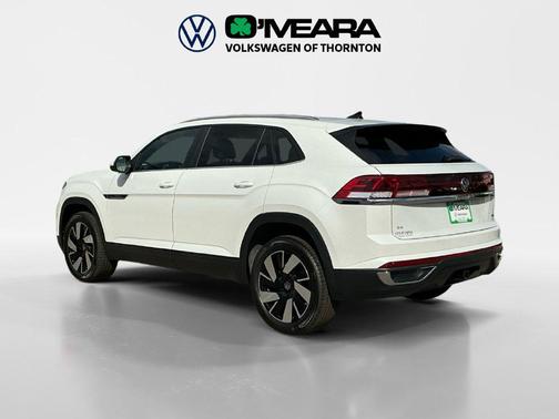 Opal White Pearl 2026 Volkswagen Atlas Cross Sport 2.0T SE w/Technology 4MOTION