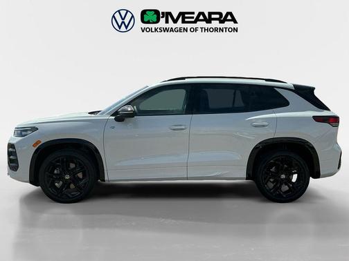 opal white pearl 2026 Volkswagen Tiguan 2.0T SE R-Line Black 4MOTION