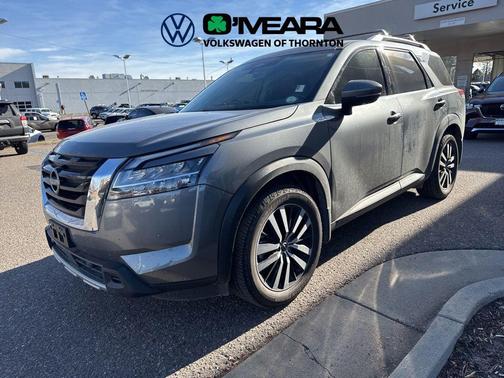2023 Nissan Pathfinder Platinum 4WD