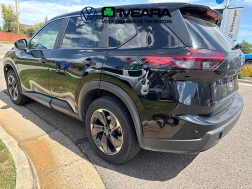 Super Black 2025 Nissan Rogue SV
