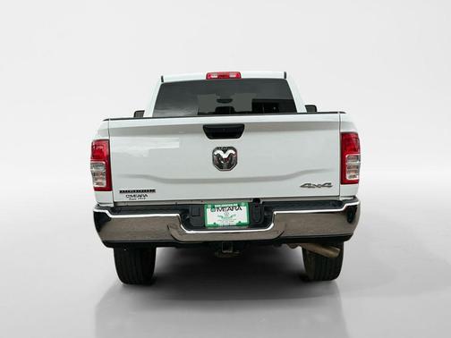 2023 RAM 2500 Big Horn Crew Cab 4x4 6'4' Box