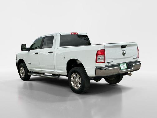 2023 RAM 2500 Big Horn Crew Cab 4x4 6'4' Box