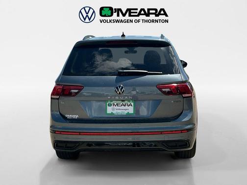 Platinum Gray Metallic 2023 Volkswagen Tiguan 2.0T SE R-Line Black 4MOTION
