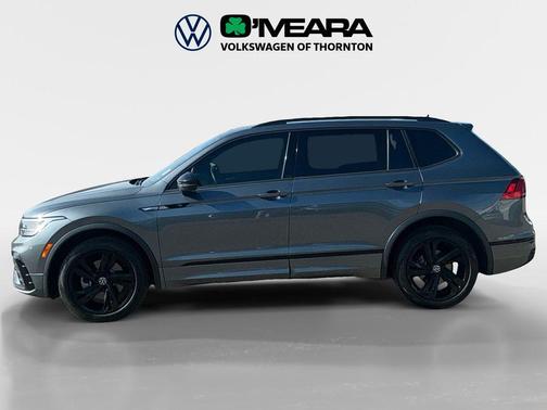 Platinum Gray Metallic 2023 Volkswagen Tiguan 2.0T SE R-Line Black 4MOTION