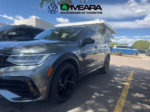 Platinum Gray Metallic 2023 Volkswagen Tiguan 2.0T SE R-Line Black 4MOTION