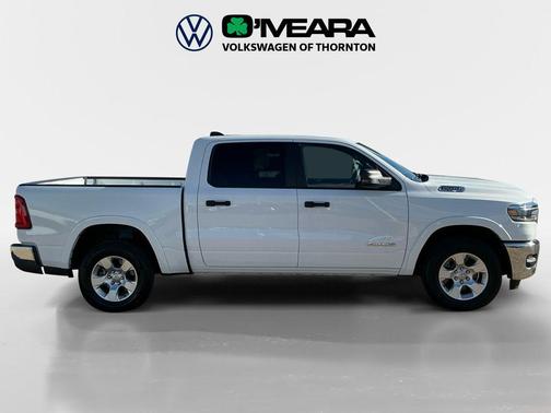 Bright White Clearcoat 2025 RAM 1500 Big Horn/Lone Star