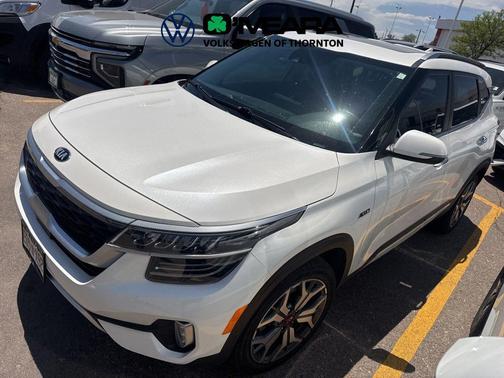 Snow White Pearl 2021 Kia Seltos SX Turbo