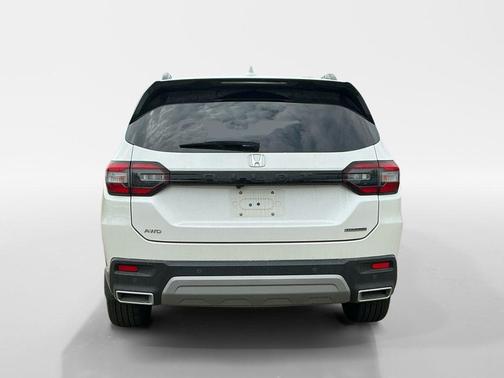 2024 Honda Pilot Touring 8-Passenger