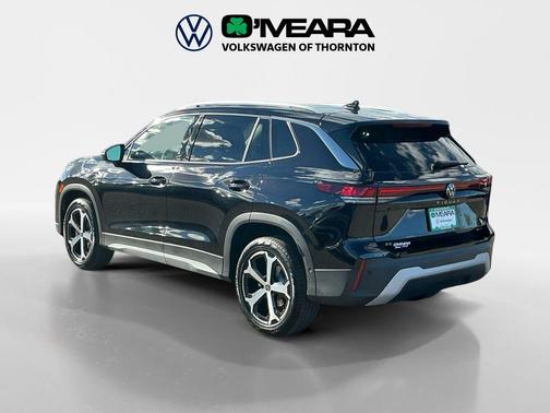 deep black pearl 2026 Volkswagen Tiguan 2.0T SE 4MOTION