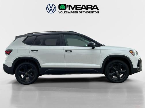 2025 Volkswagen Taos 1.5T SE Black