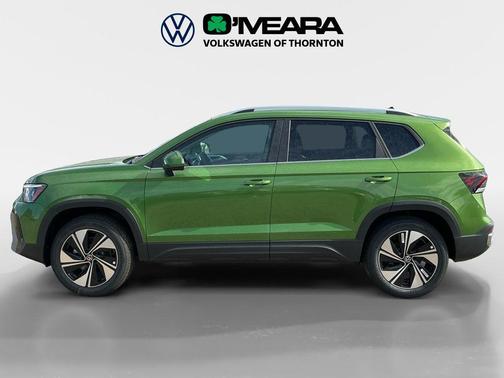 Bright Moss Green Metallic 2026 Volkswagen Taos SE