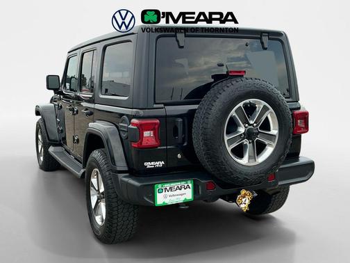 Black Clearcoat 2019 Jeep Wrangler Unlimited Sahara