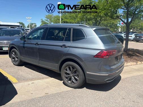 Platinum Gray Metallic 2023 Volkswagen Tiguan 2.0T SE