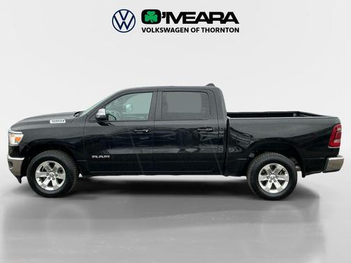 Diamond Black Crystal Pearlcoat 2024 RAM 1500 Laramie