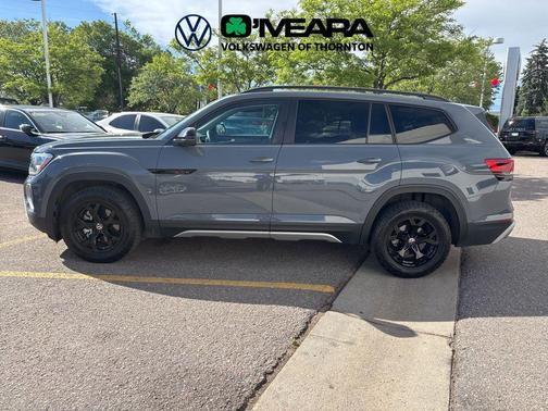 Pure Gray 2024 Volkswagen Atlas 2.0T SE w/Technology 4MOTION