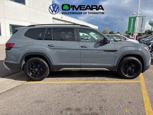 Pure Gray 2024 Volkswagen Atlas 2.0T SE w/Technology 4MOTION