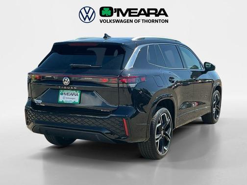 deep black pearl 2026 Volkswagen Tiguan 2.0T SEL R-Line 4MOTION