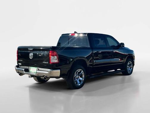 Diamond Black Crystal Pearlcoat 2020 RAM 1500 Big Horn/Lone Star