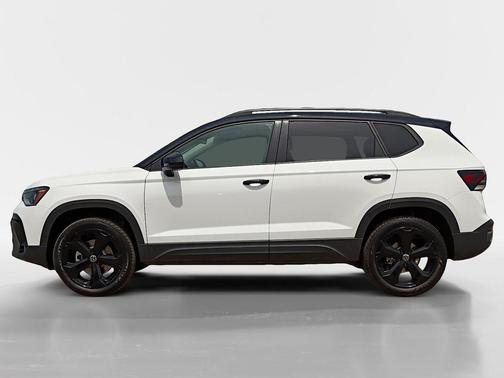 2025 Volkswagen Taos 1.5T SE Black