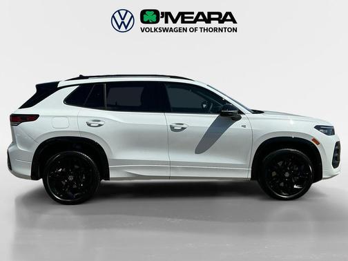 opal white pearl 2026 Volkswagen Tiguan 2.0T SE R-Line Black 4MOTION
