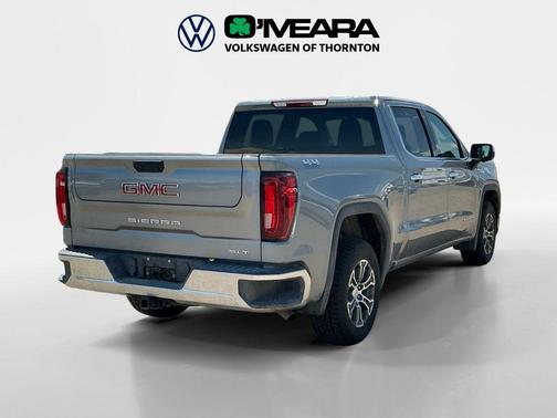 Sterling Metallic 2025 GMC Sierra 1500 SLT