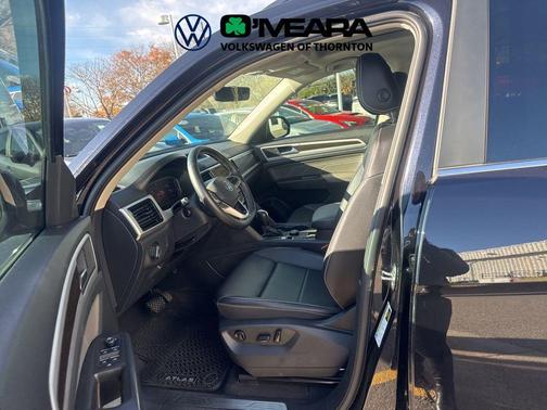 2022 Volkswagen Atlas 3.6L SE w/Technology
