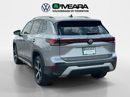pyrite silver metallic 2026 Volkswagen Tiguan 2.0T SE 4MOTION