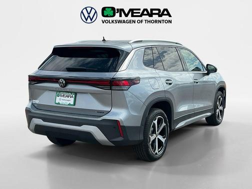 pyrite silver metallic 2026 Volkswagen Tiguan 2.0T SE 4MOTION