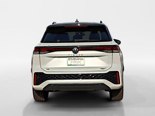 2025 Volkswagen Tiguan 2.0T SE R-Line Black 4MOTION