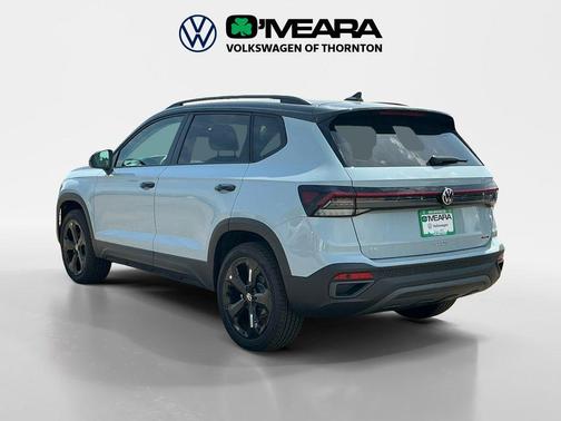 2025 Volkswagen Taos 1.5T SE Black