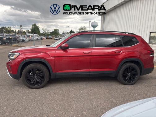 Aurora Red Metallic 2022 Volkswagen Atlas 3.6L SE w/Technology