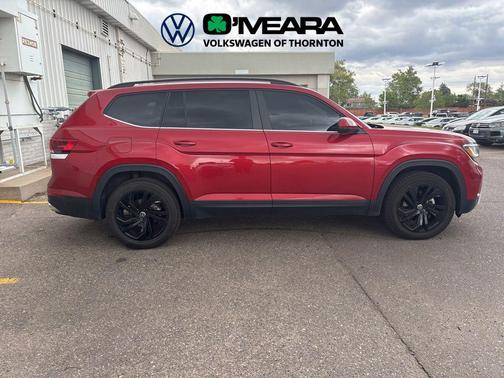 Aurora Red Metallic 2022 Volkswagen Atlas 3.6L SE w/Technology