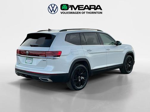 Opal White Pearl 2026 Volkswagen Atlas 2.0T SE w/Technology 4MOTION
