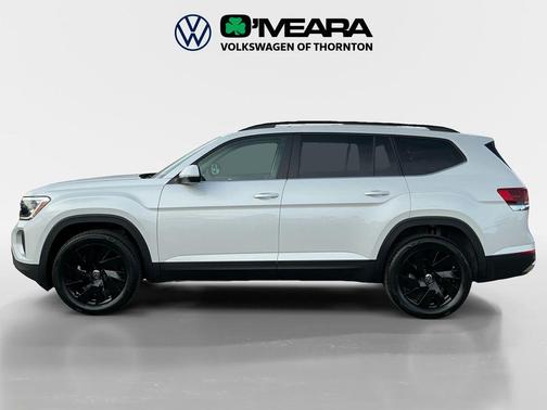 Opal White Pearl 2026 Volkswagen Atlas 2.0T SE w/Technology 4MOTION