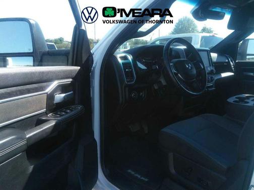 2024 RAM 3500 Big Horn Crew Cab 4x4 8' Box