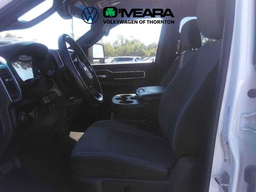 2024 RAM 3500 Big Horn Crew Cab 4x4 8' Box