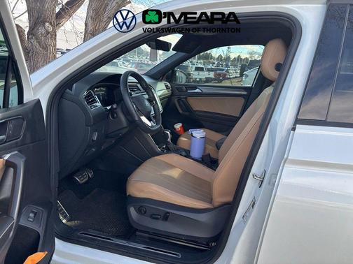 Opal White Pearl 2024 Volkswagen Tiguan 2.0T SE R-Line Black 4MOTION