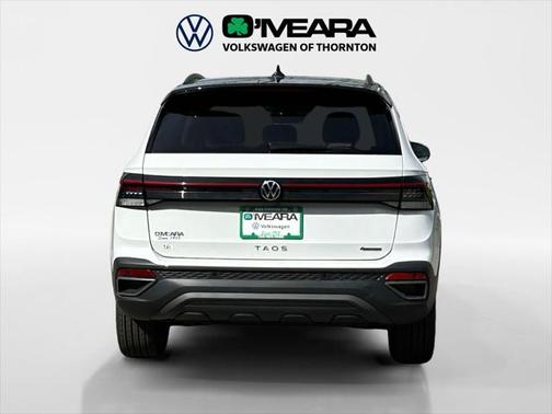 2025 Volkswagen Taos 1.5T SE Black