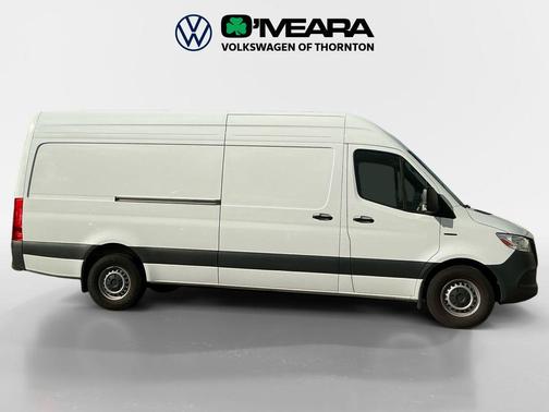2024 Mercedes-Benz eSprinter 2500 Cargo 170 WB