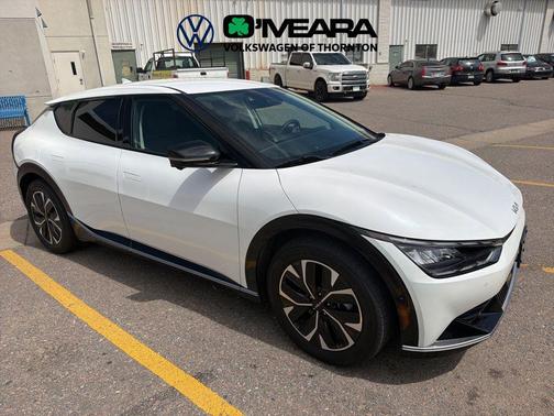 Snow White Pearl 2023 Kia EV6 Wind